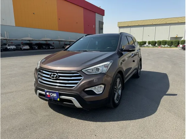 2015 Hyundai Grand Santa Fe in KSA