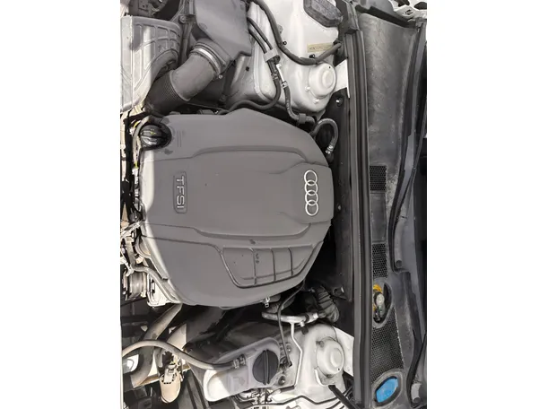 Car image 26