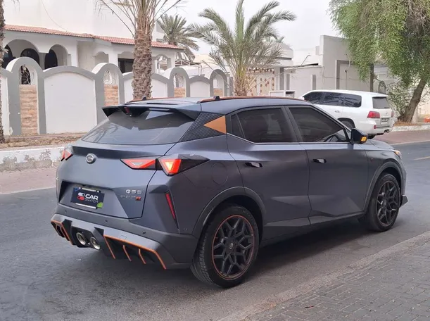 Car image 5