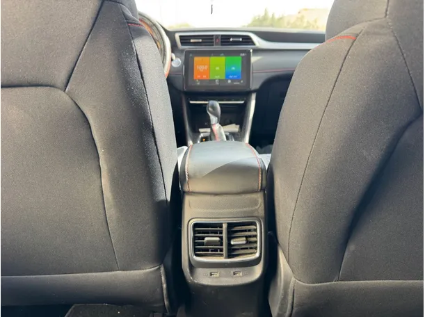 Car image 20