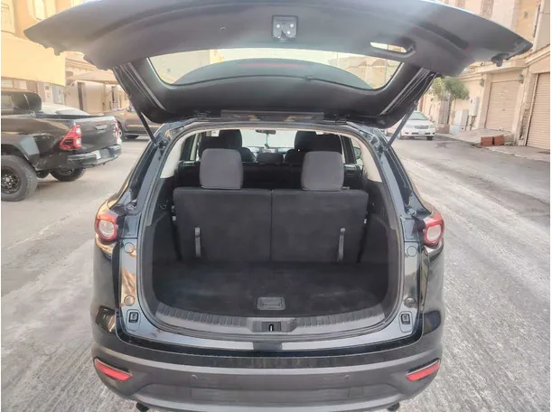 Car image 29