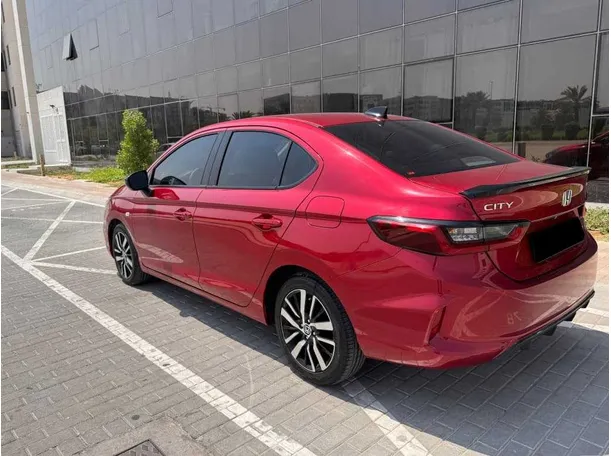 Car image 7
