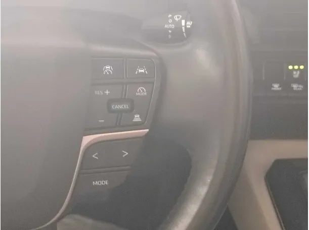 Car image 29