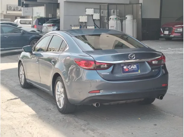 Car image 7