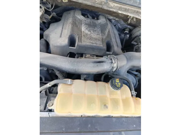 Car image 37