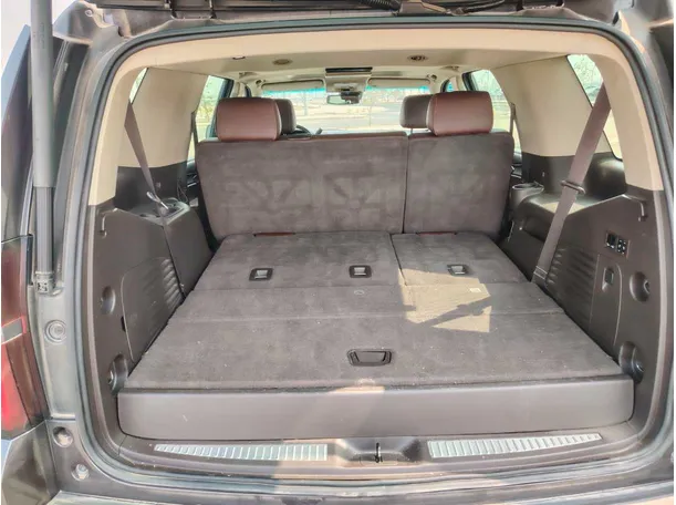 Car image 26