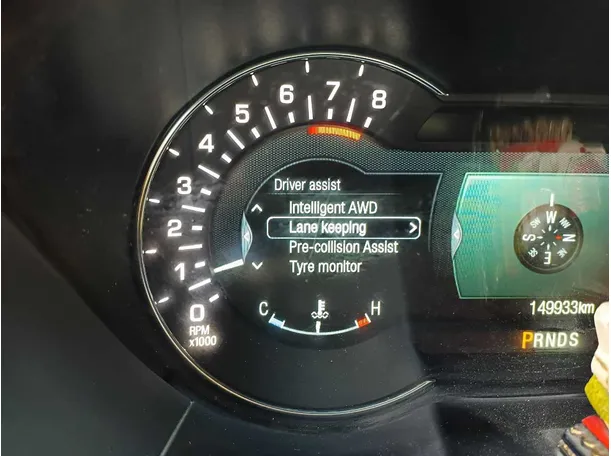 Car image 24