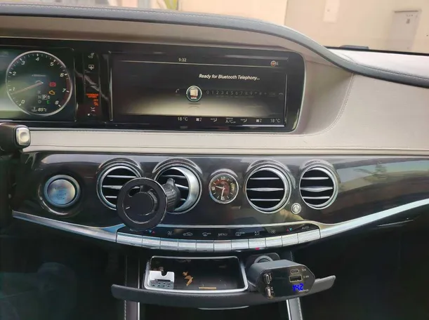 Car image 27