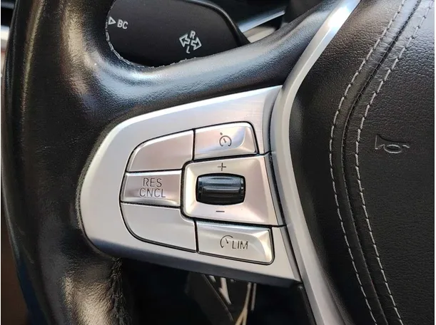 Car image 43