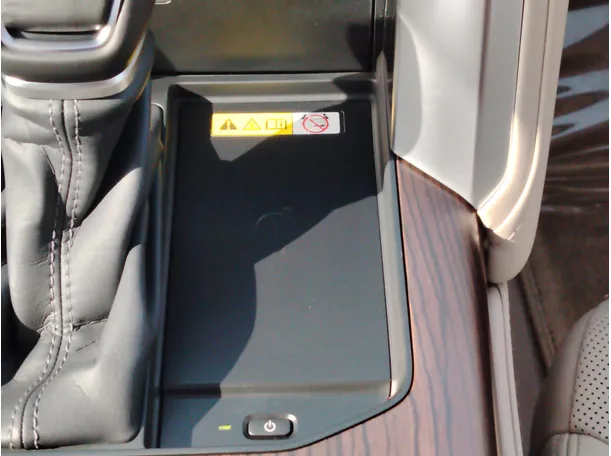 Car image 22