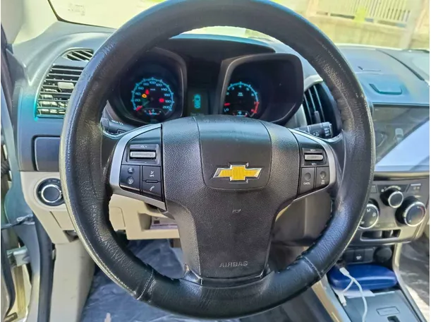 Car image 25