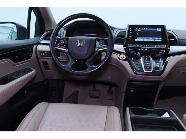 Car image 15