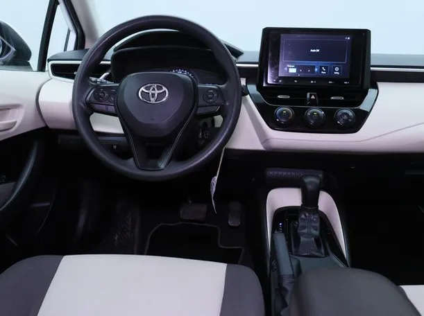 Car image 15