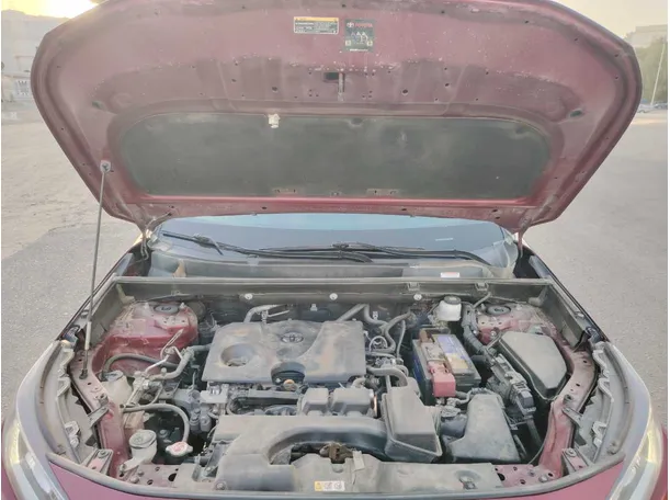 Car image 30