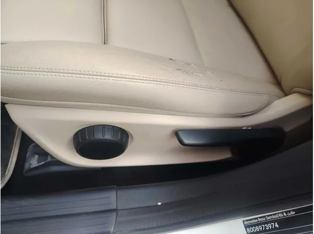 Car image 43