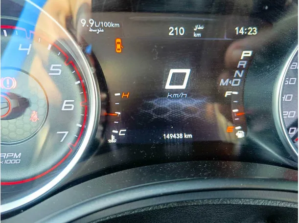 Car image 25