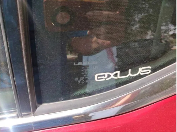 Car image 43