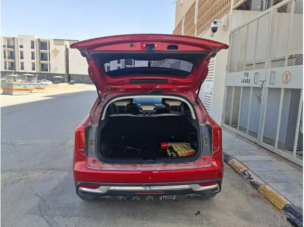 Car image 21