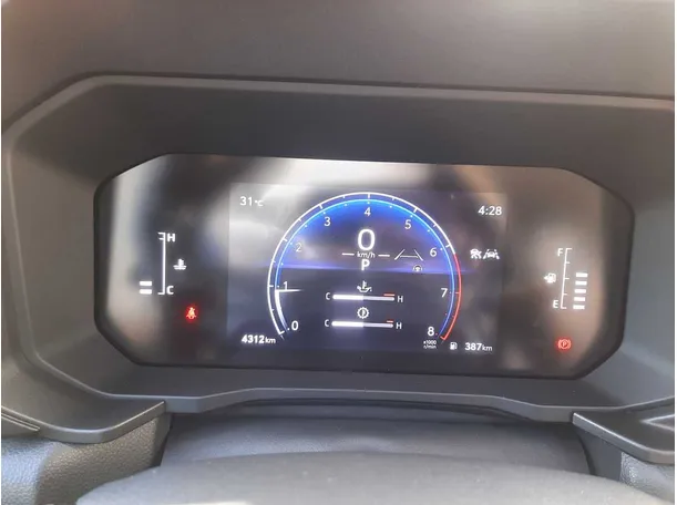 Car image 18