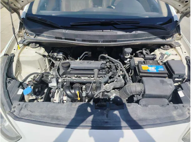 Car image 30