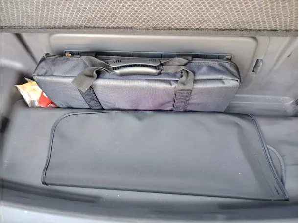 Car image 39