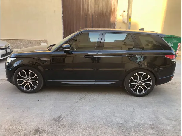 Car image 8
