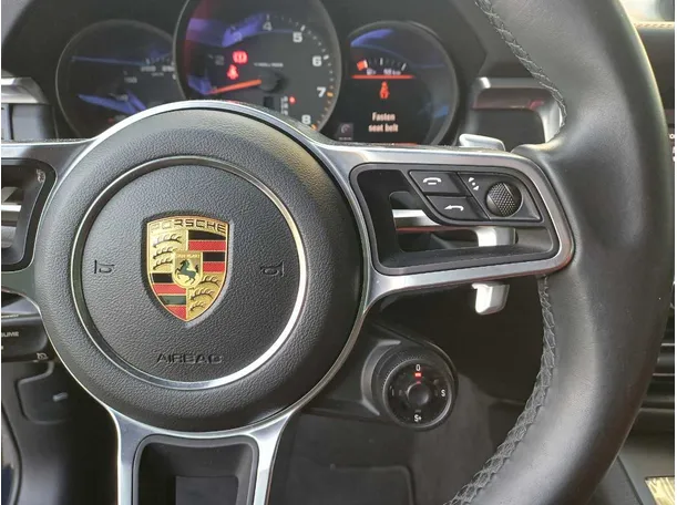 Car image 22