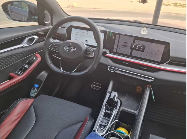 Car image 16