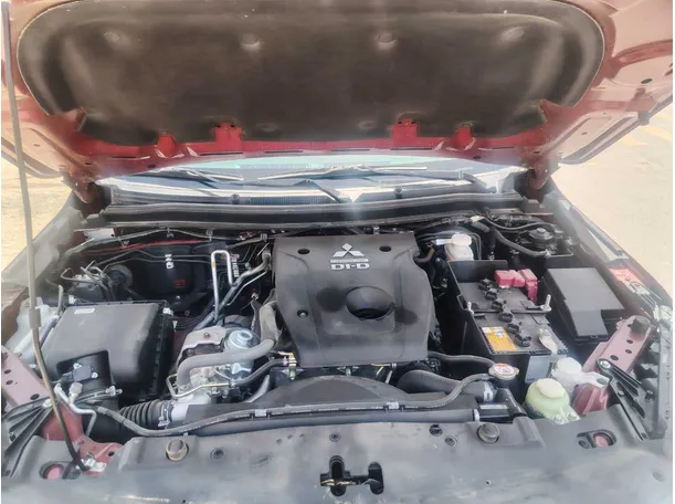 Car image 35