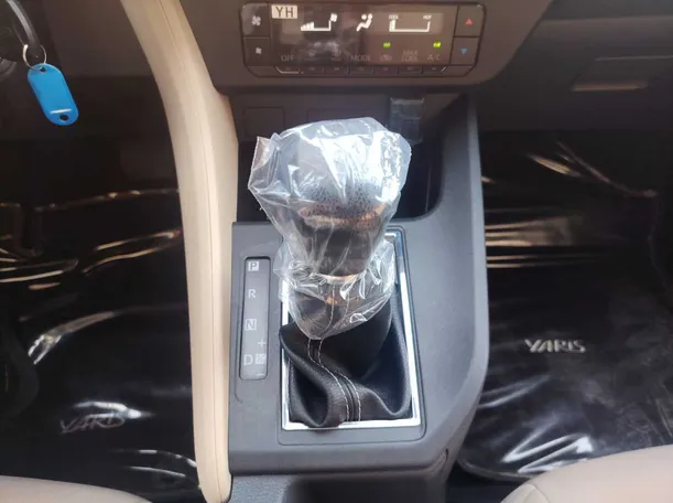 Car image 20