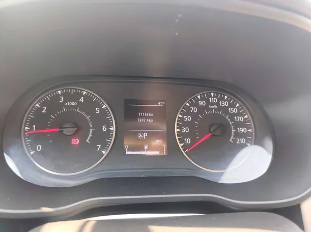 Car image 24