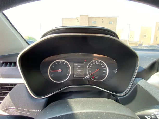 Car image 16