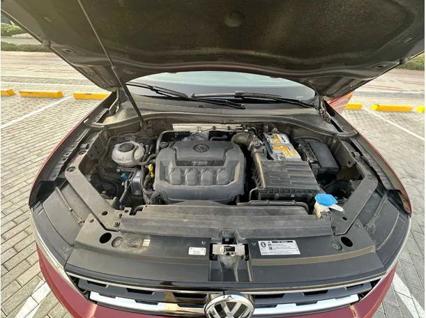 Car image 27
