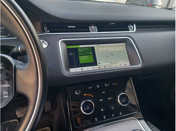 Car image 18