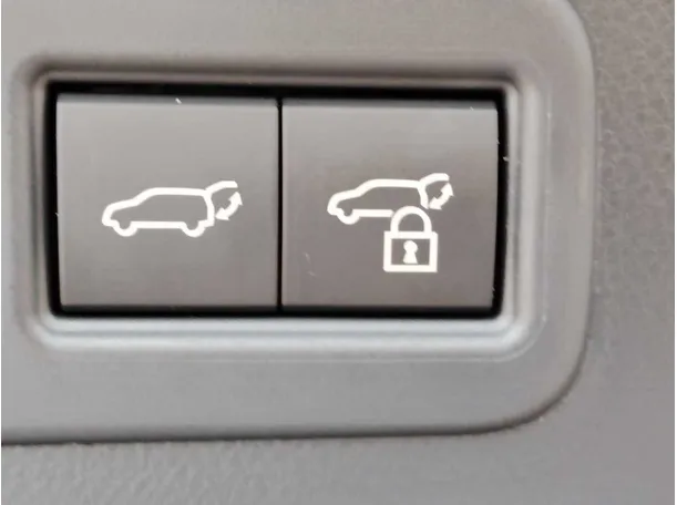 Car image 39