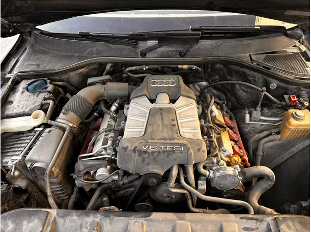Car image 29