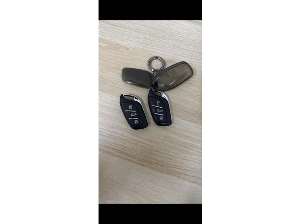 Car image 22