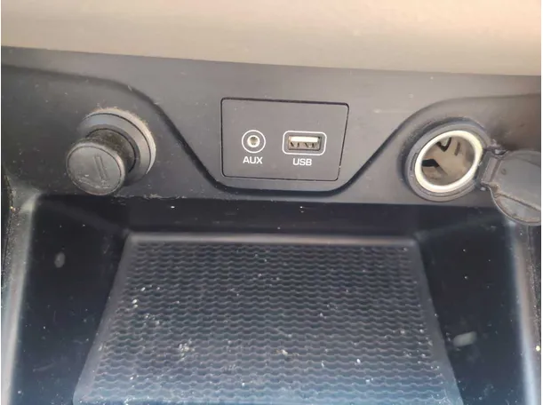 Car image 21