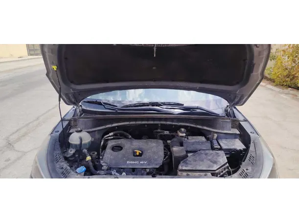 Car image 28