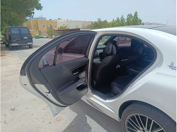 Car image 22