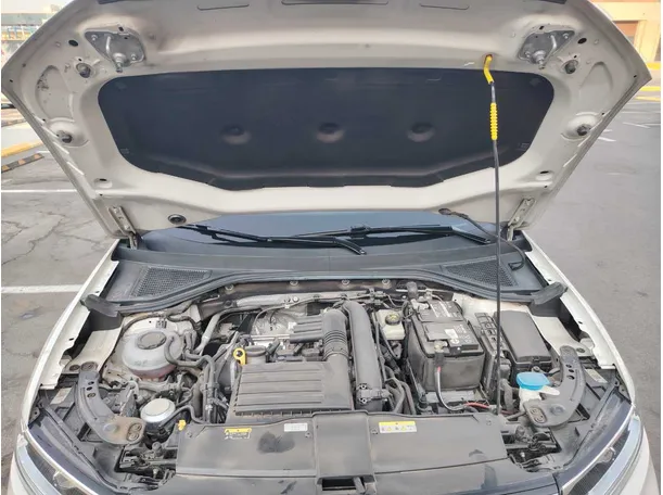 Car image 35