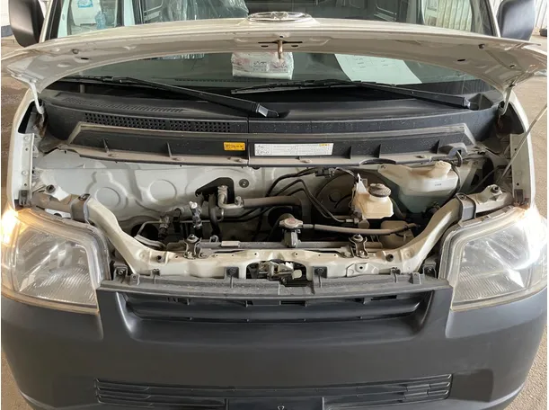 Car image 21