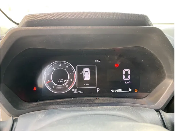Car image 18