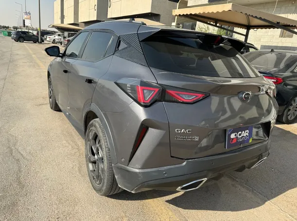 Car image 6