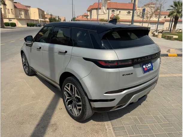 Car image 7
