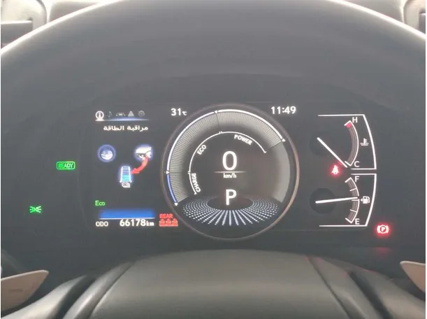 Car image 26