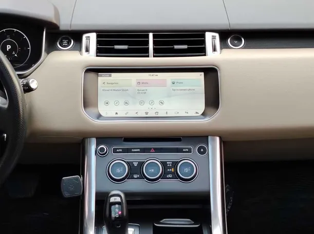Car image 25