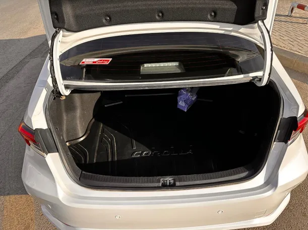 Car image 22
