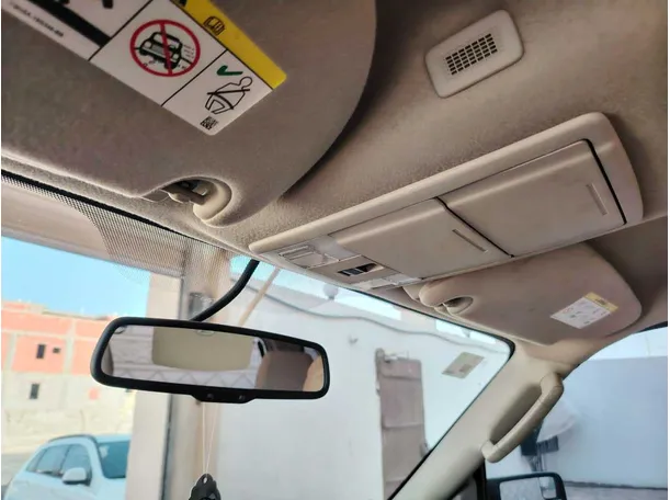 Car image 36