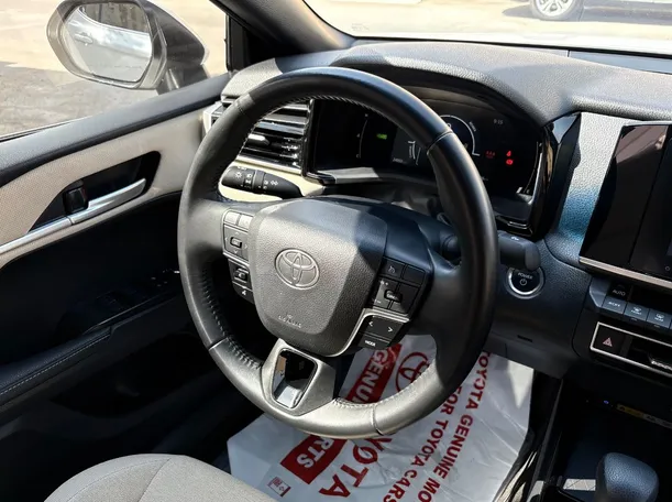 Car image 21